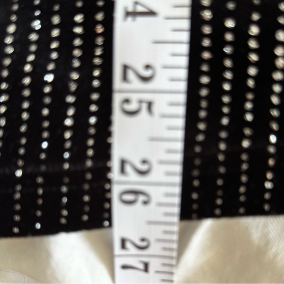 Chagall Black Velvety Sparkle Top 2X Holiday - Picture 7 of 7